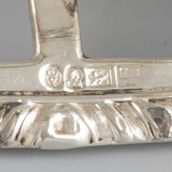 Toastrek zilver.