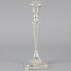 Kandelaar zilver.