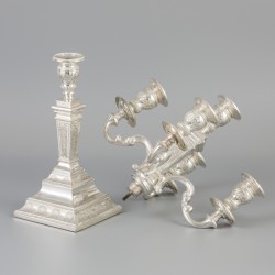 Kandelaar zilver.