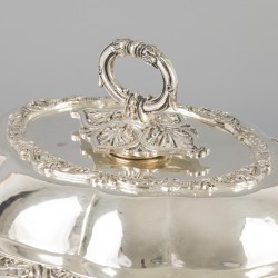 "A double usage" dekschaal zilver.