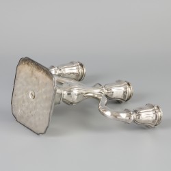Kandelaar zilver.