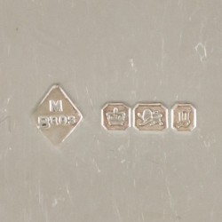 Bonbonmandje zilver.
