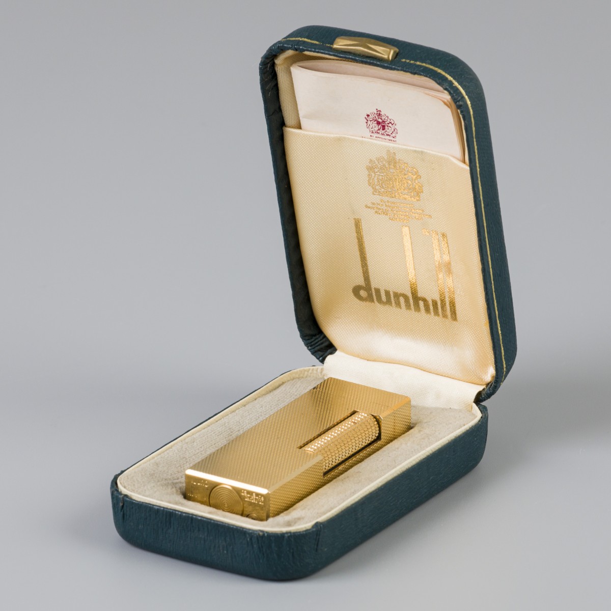 Dunhill 'rollagas' aansteker verguld.