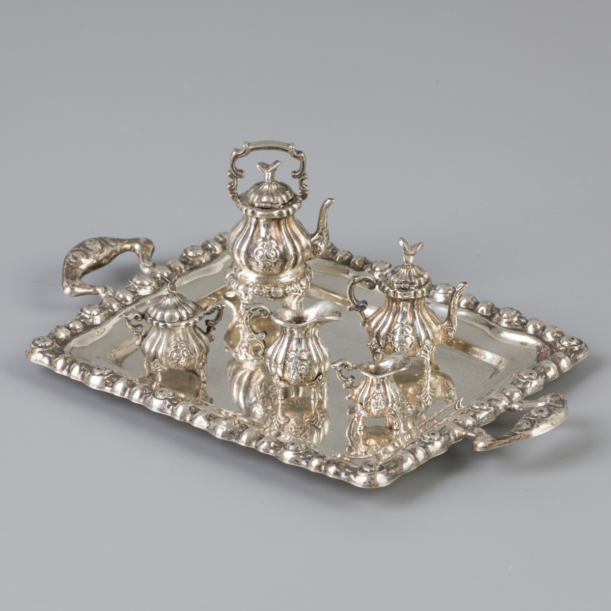 6-delig miniatuur koffie- en theeservies zilver.