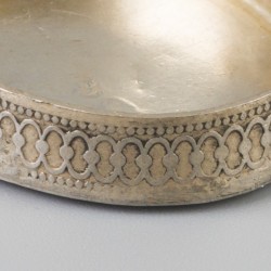 Compact- / poederdoosje zilver.