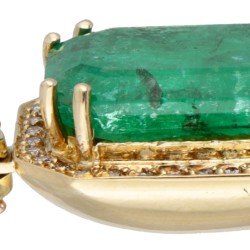 14 kt. Geelgouden hanger bezet met ca. 0.18 ct. diamant en smaragd.