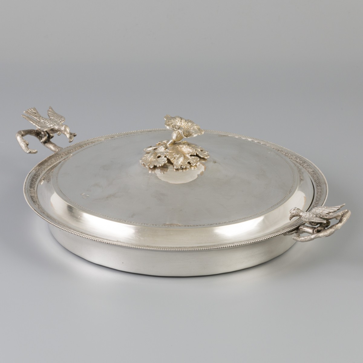 Couscous-schaal met deksel (Turkije, 1844-1861) zilver.