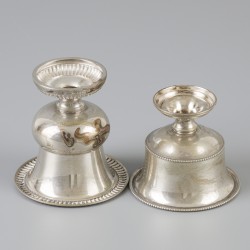 (2) delig lot prijsbokalen zilver.
