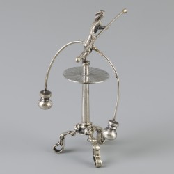 Miniatuur rouletteman / tombola zilver.