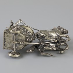 Miniatuur Romeinse strijdkar (biga) met ridder zilver.