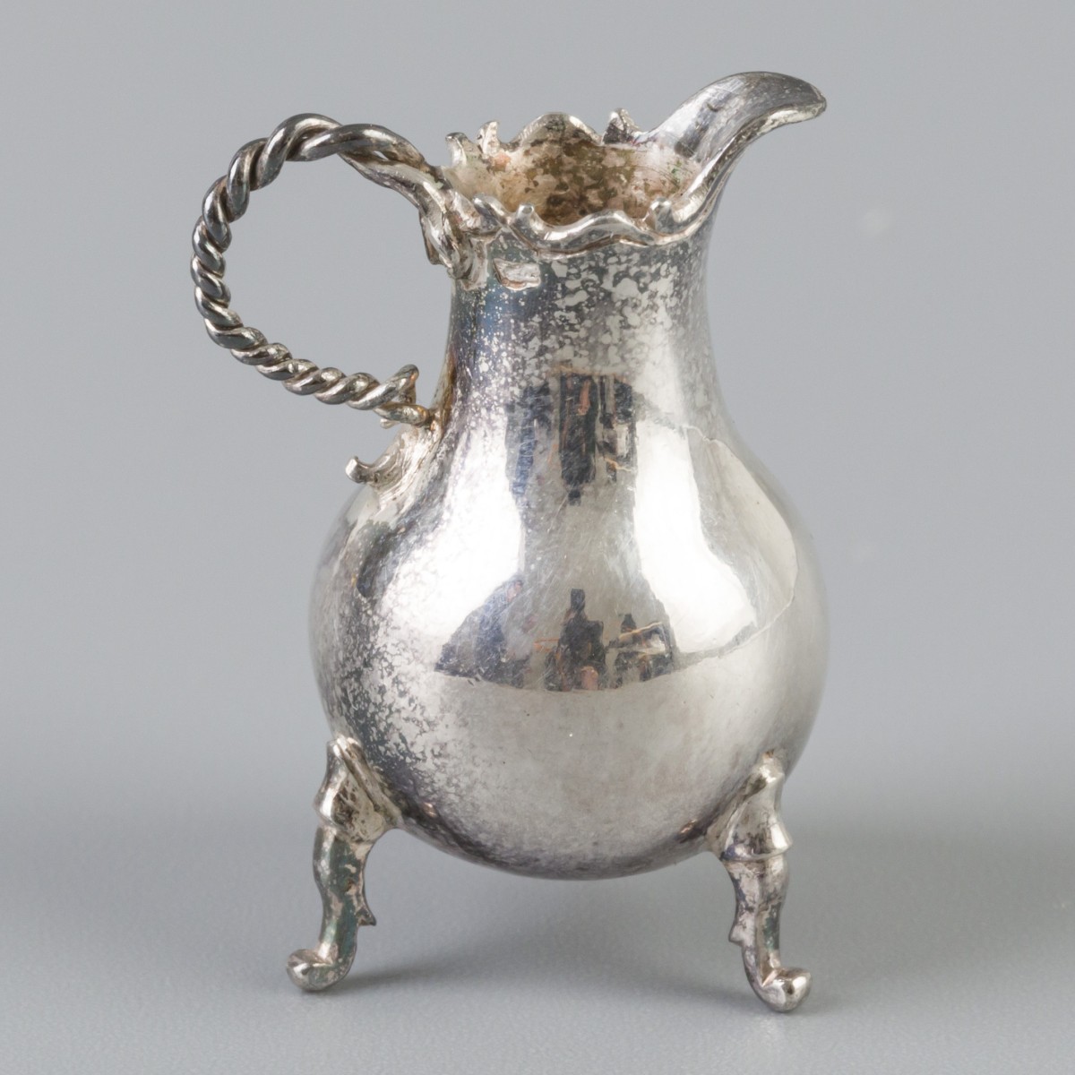 Miniatuur Schenkkan (Amsterdam, Johannes A. van Geffen 1766-1798) zilver.