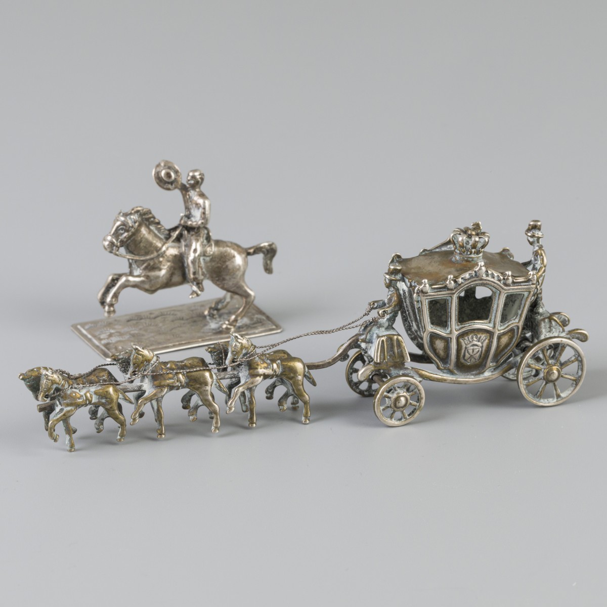 2-delig lot miniaturen zilver.