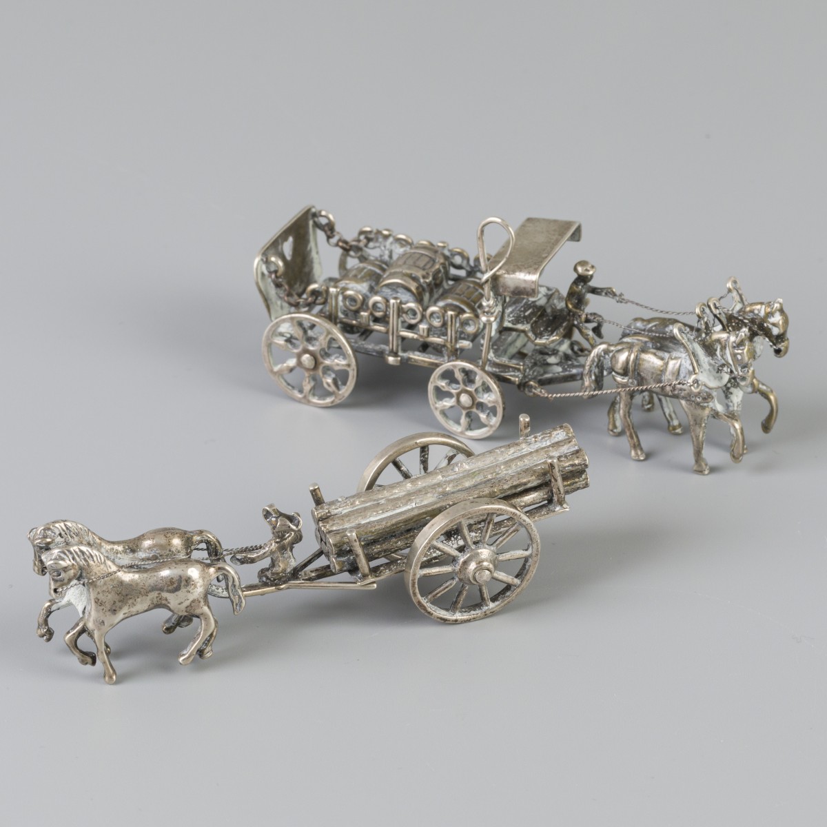 2-delig lot miniaturen zilver.