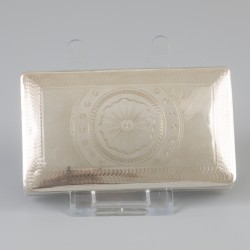 Tabaksdoos zilver.