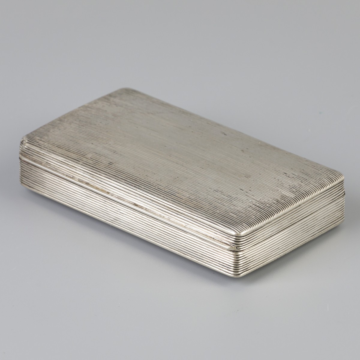 Tabaksdoos (Schoonhoven, Abraham van Willenswaard 1830) zilver.