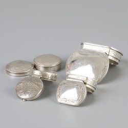 4-delig lot doosjes zilver.