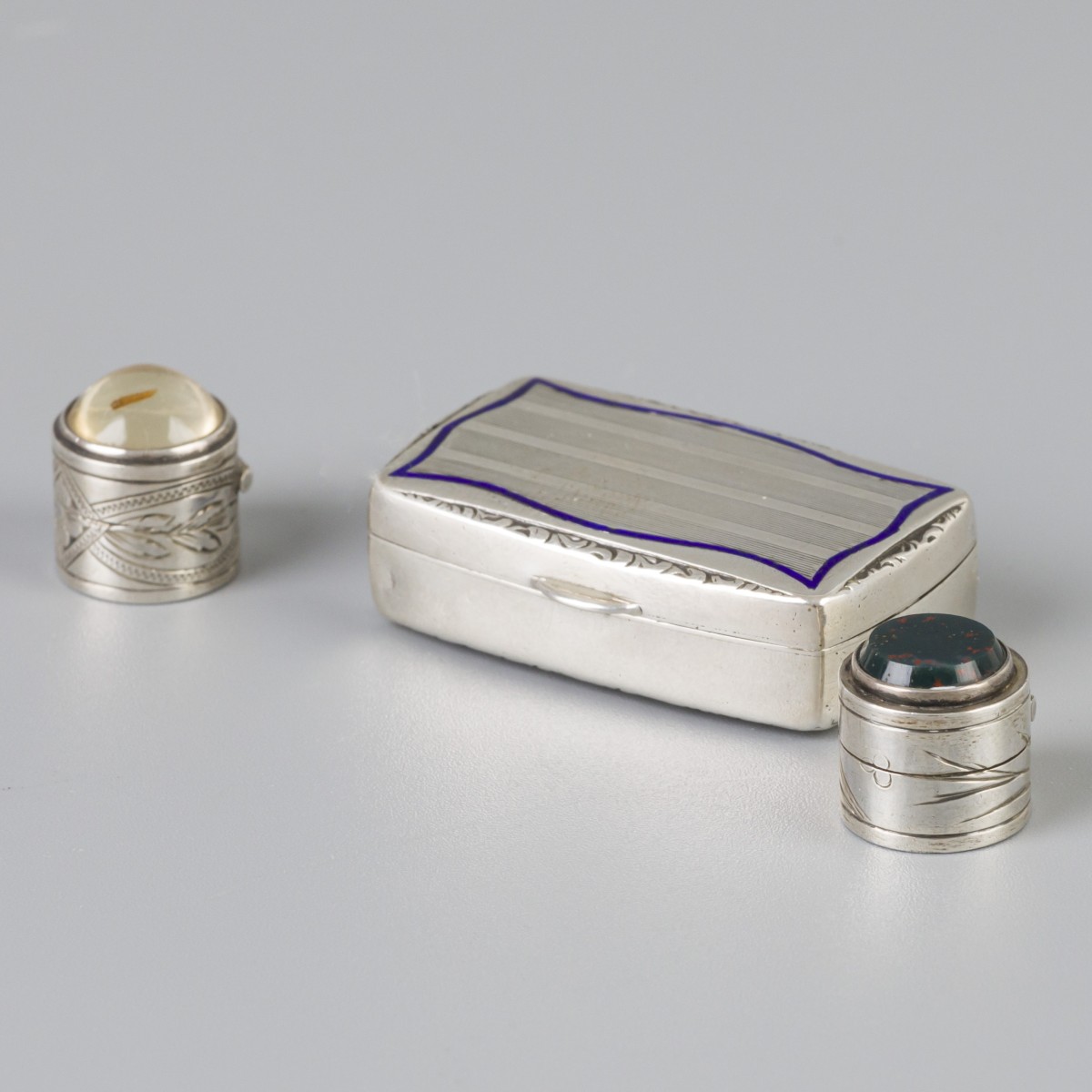 3-delig lot doosjes zilver.