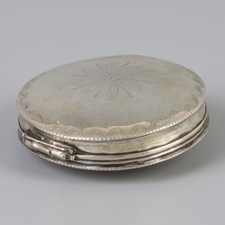 Pepermuntdoosje (Schoonhoven, Pieter Kuijlenburg 1833) zilver.