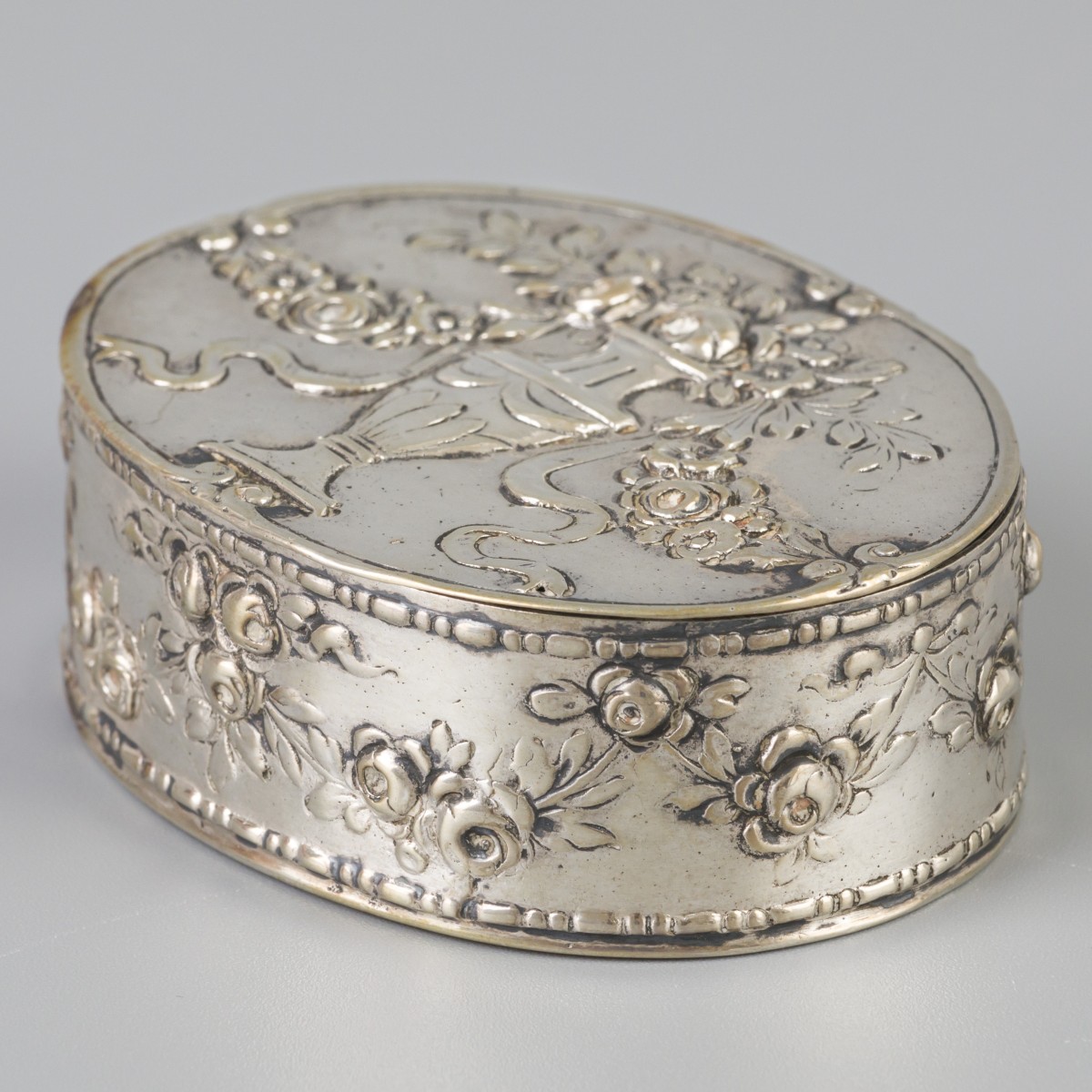 Doosje zilver.