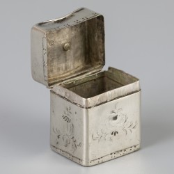Lodereindoosje (Schoonhoven, Jan Kuijlenberg 1823) zilver.