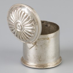 Lodereindoosje (Amsterdam 1804) zilver.