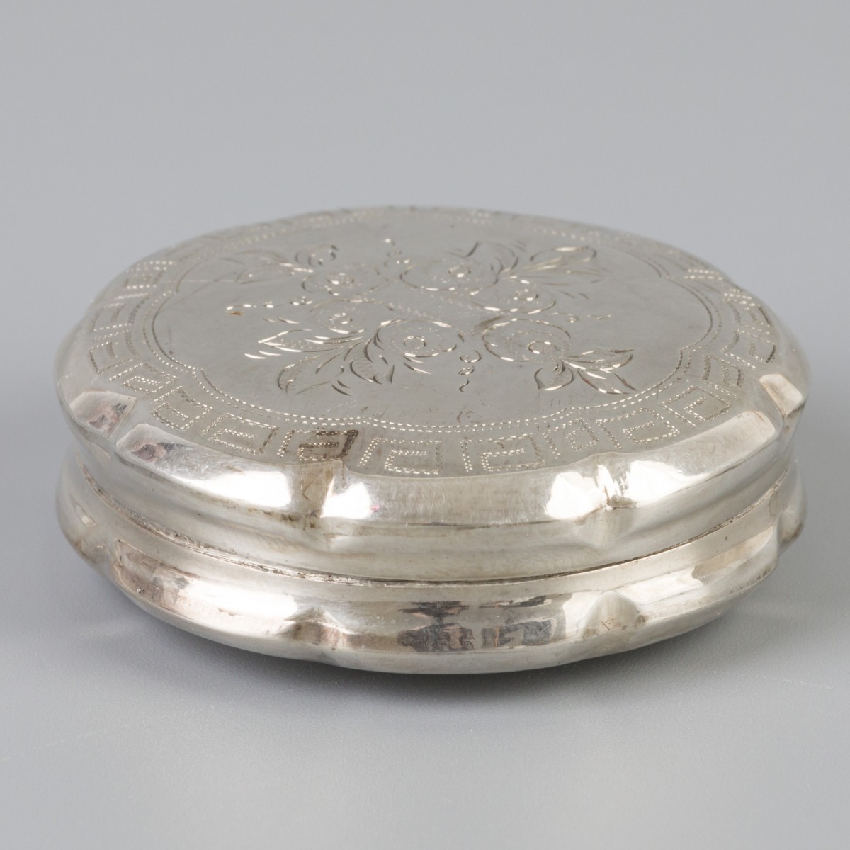 Pepermuntdoosje (Schoonhoven, Cornelis Rietveld 1869) zilver.