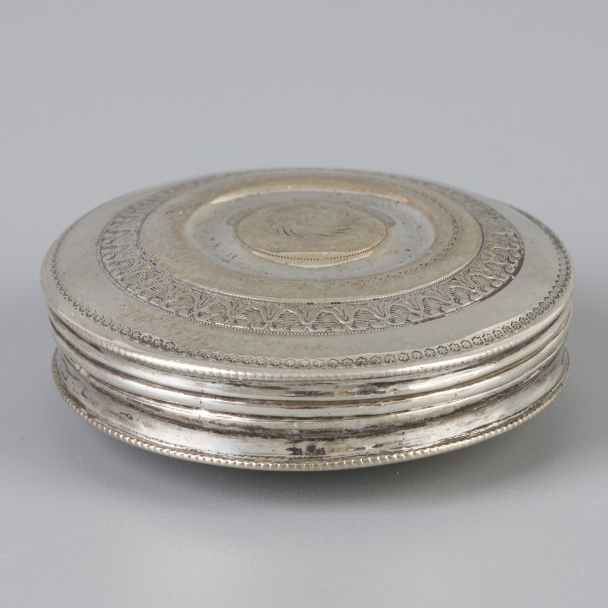 Pepermuntdoosje (Schoonhoven, Pieter Kuijlenburg 1829) zilver.