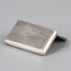 Tondeldoosje (Amsterdam, Jacob Nicolaas Kramer 1826-1853) zilver.