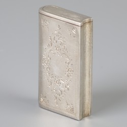 Vesta case / tondeldoosje zilver.
