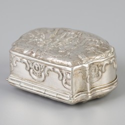 Snuifdoos (18e eeuw?) zilver.