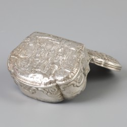 Snuifdoos (18e eeuw?) zilver.