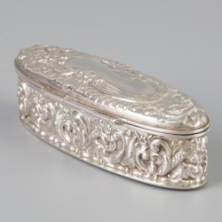 Tandenstokerdoosje (Birmingham, William Devenport 1904) zilver.