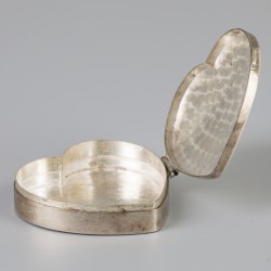 Pillendoosje zilver.