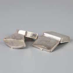2-delig lot pillendoosjes zilver.