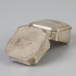 Ringendoosje zilver.