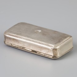 Snuifdoosje zilver.