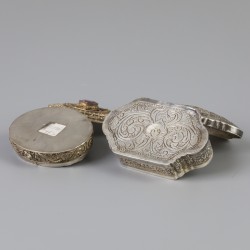 2-delig lot doosjes zilver.
