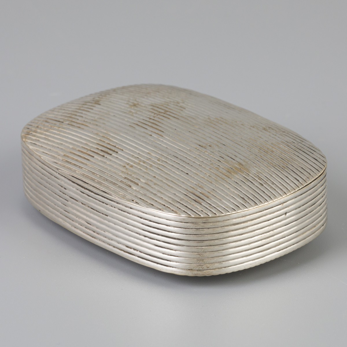 Tabaksdoos zilver.