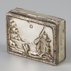 Postzegeldoosje (Schoonhoven, W. Langerak 1901) zilver.