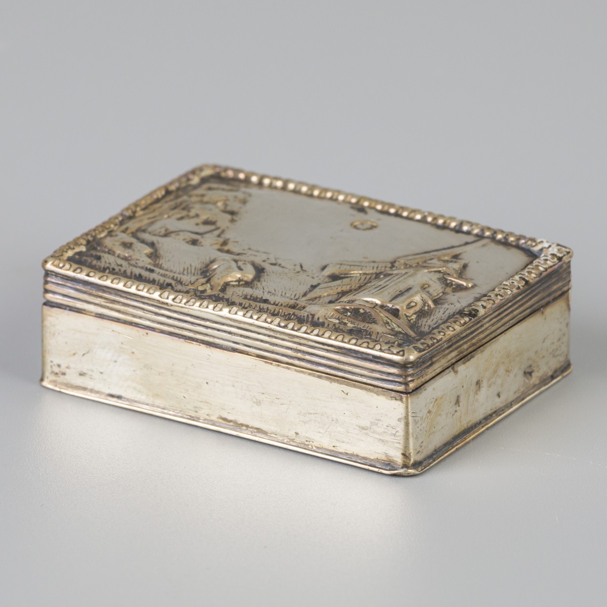 Postzegeldoosje (Schoonhoven, W. Langerak 1901) zilver.
