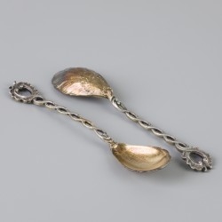 24-delige set ijslepels zilver.