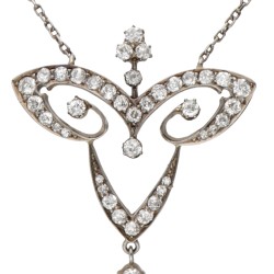 BWG zilveren collier en 14 kt. roségouden art nouveau hanger bezet met ca. 1.07 ct. diamant.