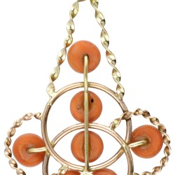 BWG 9 kt. bicolor gouden hanger bezet met ca. 16.60 ct. bloedkoraal.