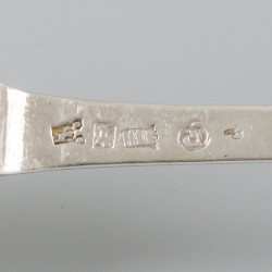 2-delige set dinerlepels (Enkhuizen, 1677/78) zilver.