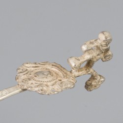 Roomlepel zilver.