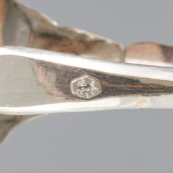Broodtang zilver.