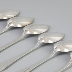 6-delige set dinerlepels "Haags lofje" zilver.