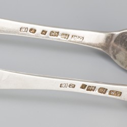 2-delige set dinervorken (Leiden, Willem van de Goorberg 1779-1811) zilver.