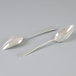 6-delige set dinerlepels "Haags Lofje" zilver.