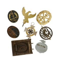 Germany. Third reich. Lot (8) Diverse badges, pins and other military tokens.